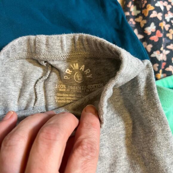 6-12M Bundle 4 Pieces Girls Primary, Colored Organics, Kapri Couture - Picture 5 of 9